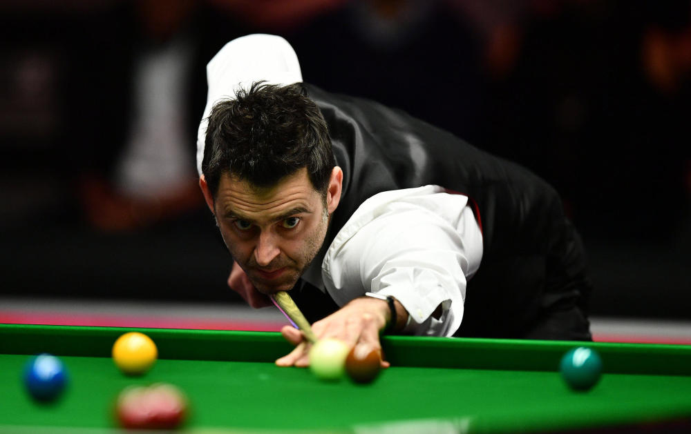 的中场变得 的中场变得