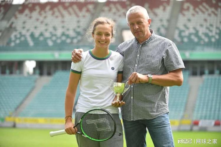 引發了對足 引發了對足