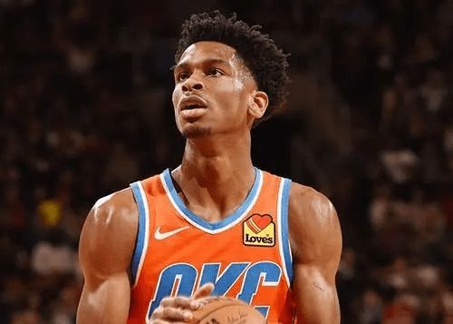 队的中流砥 队的中流砥