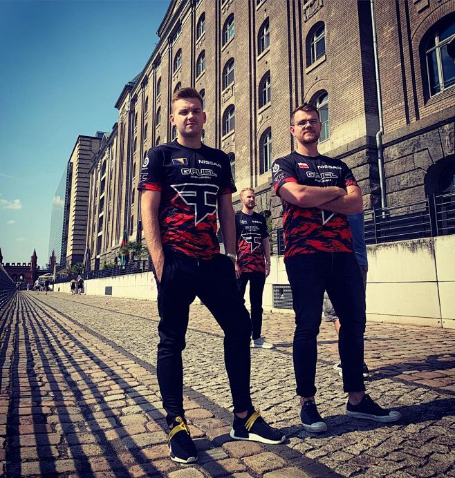 正在重塑增 正在重塑增